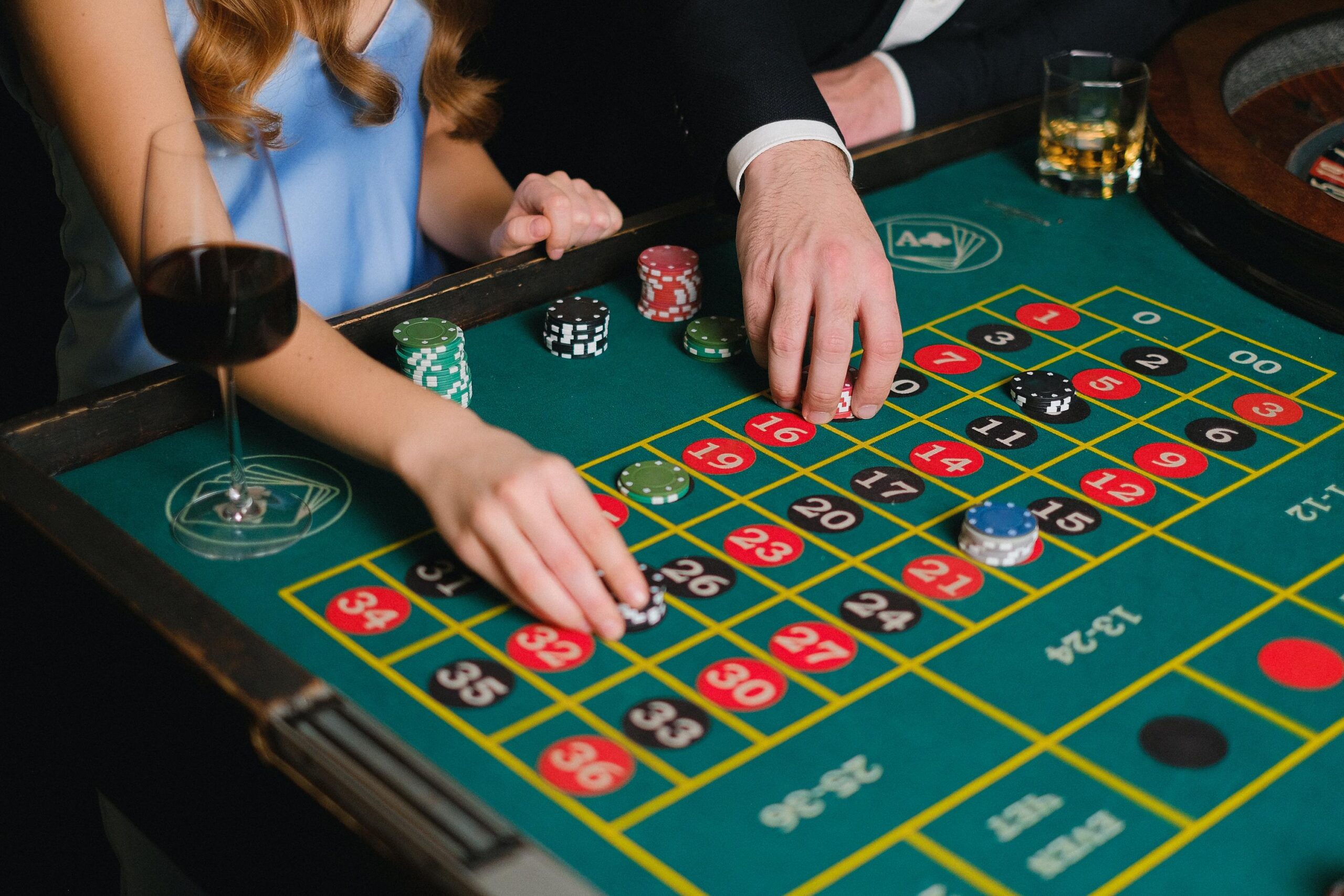 How Slot Themes and Toto Formats Shape the MPO Gaming Experience
