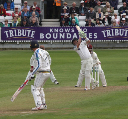 Jamie Overton bowling fast